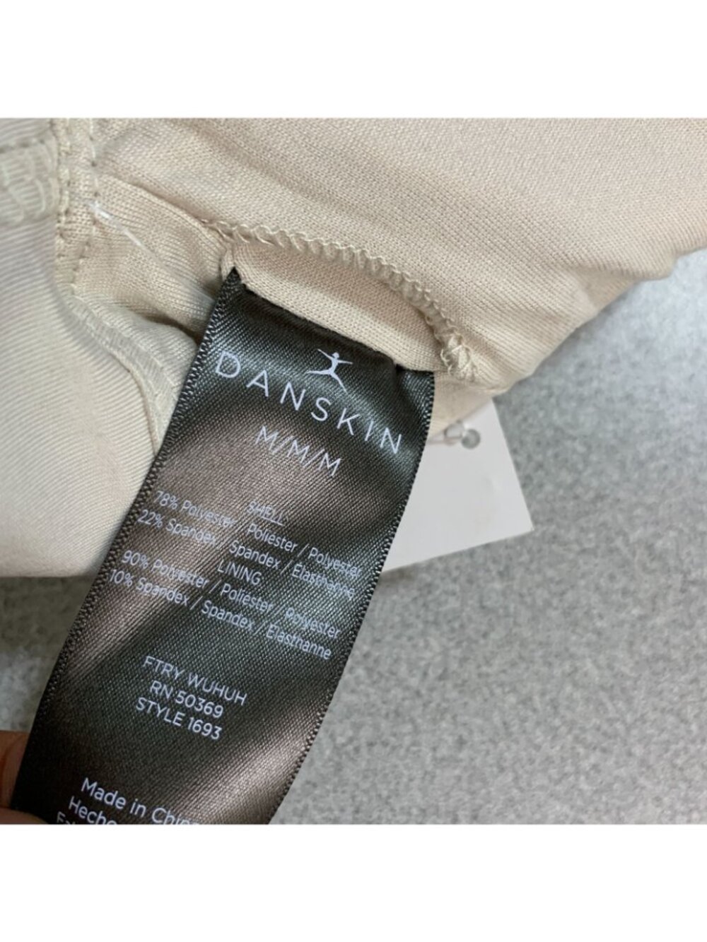 NWT Danskin Women's M Black & Beige 2-Pack Studio Bra Racerback High Neck - Picture 7 of 11